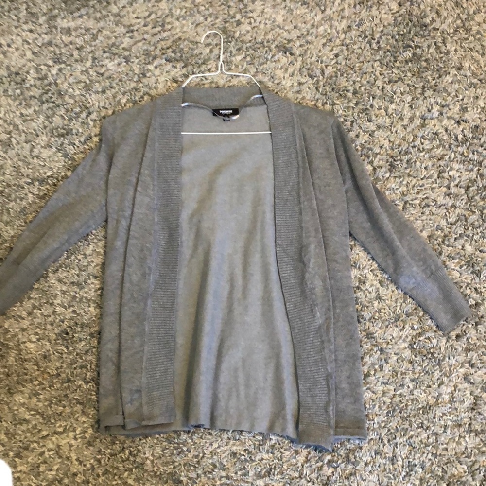 Grey cardigan quarter sleeve